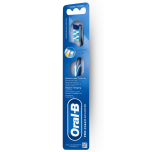 Oral-B medium tandenborstel met gekruiste borstelharen